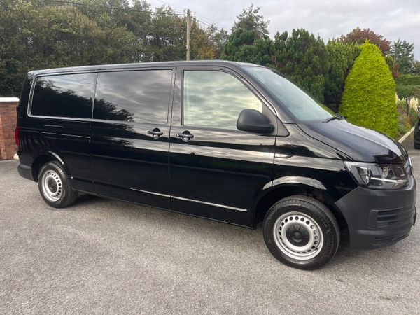 201 Volkswagen Transporter 2.0TDI LWB - Main image