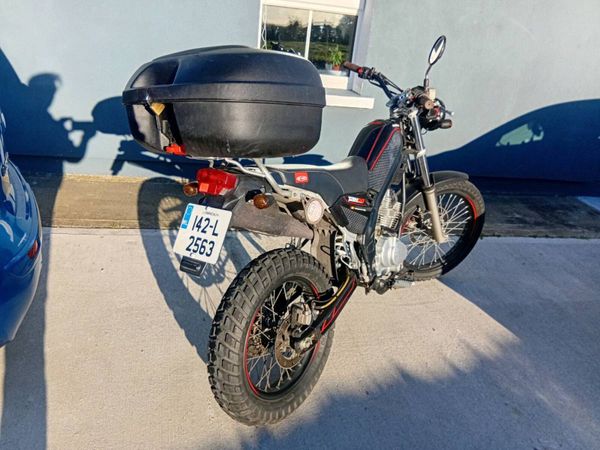 Rieju Tango 125 - Main image