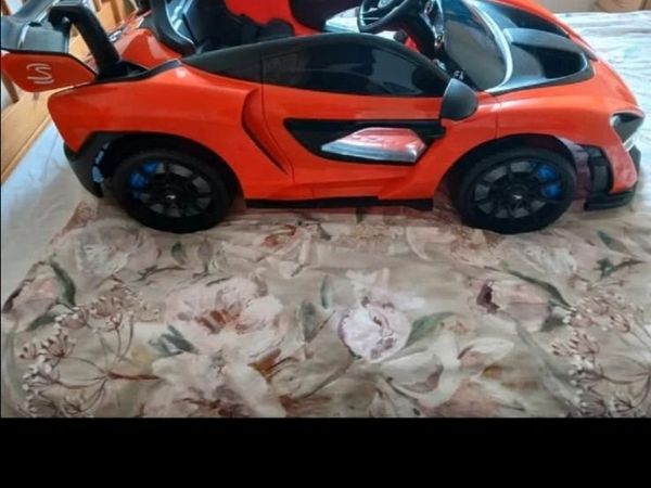 Electric Toy Ride on Car. Remote included - Main image