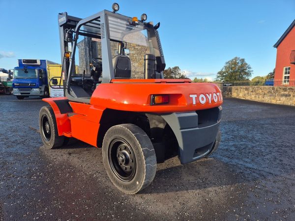 Toyota 8 ton Diesel Forklift - Main image