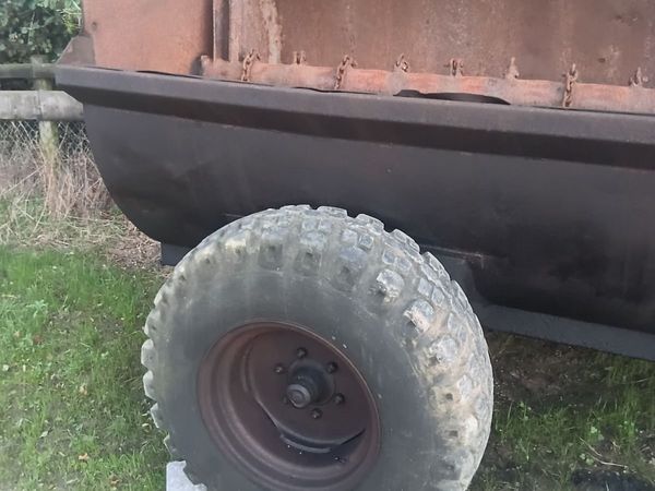 Dung spreader - Main image