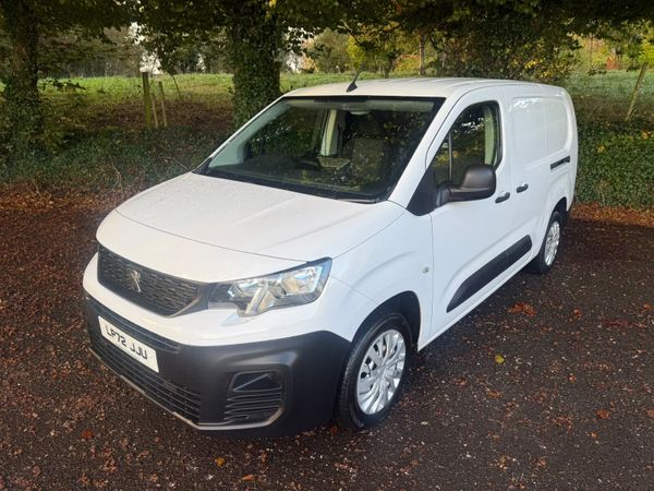 2023 Peugeot Partner Professional Prem LWB VRT€250 - Main image