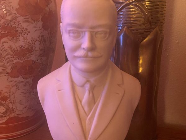 Bust of Arthur Griffith - Main image