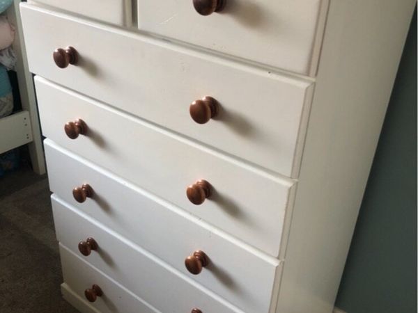 White chest of drawers - Main image