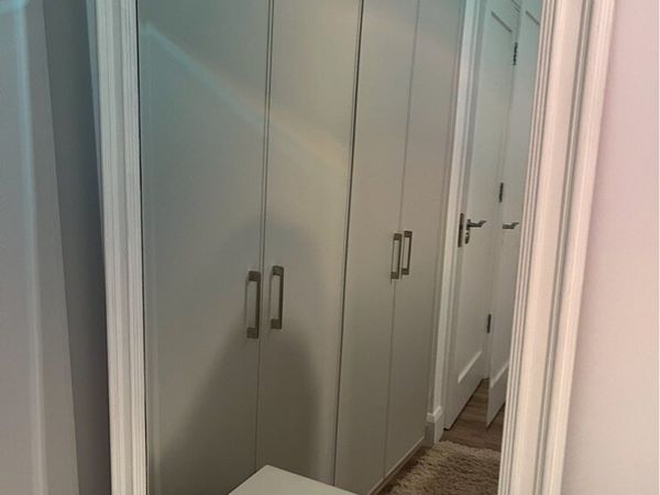 White frame mirror - Main image
