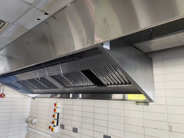 Industrial extractor fan for kitchens - Main image