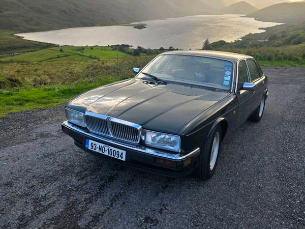 Jaguar xj40 - Main image