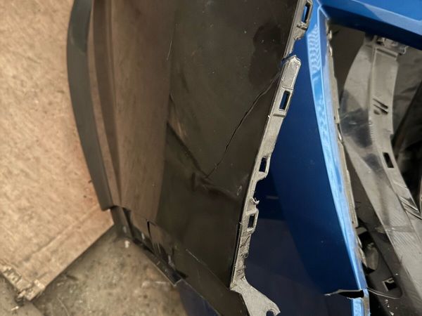 Various car parts for sale - Main image