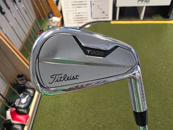 Titleist Forged T200 Irons - Main image