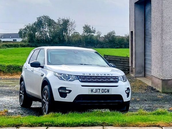 2017 Land Rover Discovery Sport. - Main image