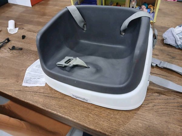Kids clothes and booster seat - Main image