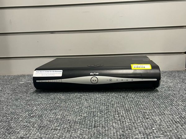 Sky box - No Remote - No Cables - Main image