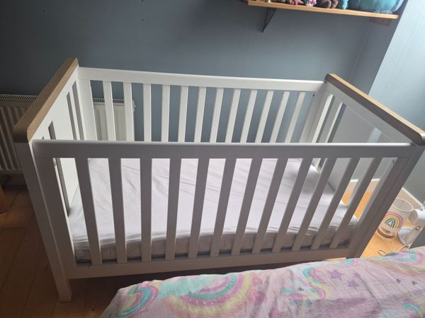 Cot bed - Main image