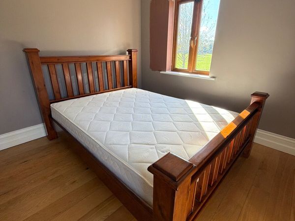 King size bed, lockers and drawers - Main image