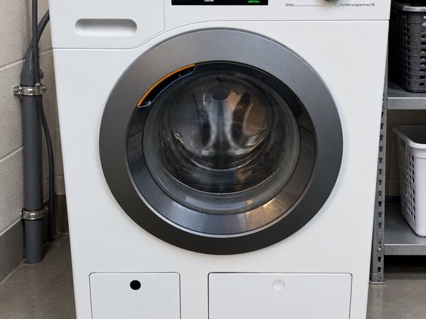 Miele 9kg washing machine - Main image