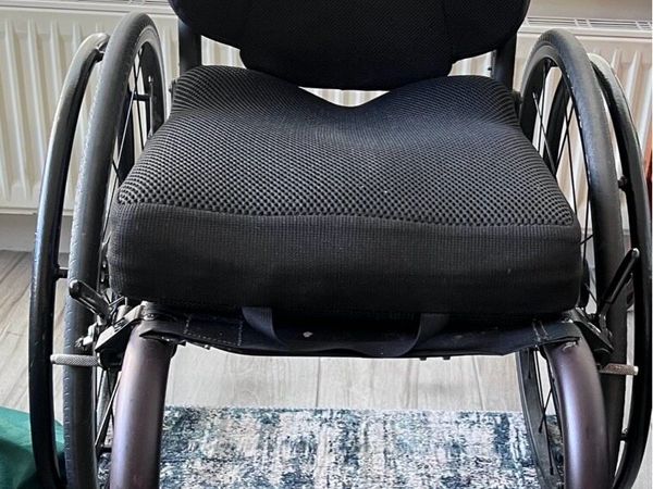 Rough wheelchair 15 inch adjustable - Main image