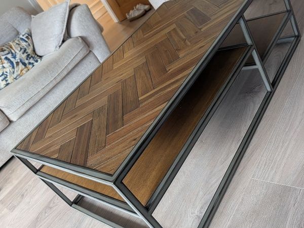 Wooden coffee table - Main image