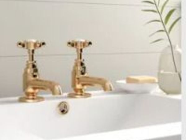 N 1/2 C CD 1901 Deck Basin Mixer - Main image