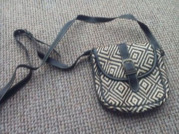 Woman's Shoulder Bag. - Main image