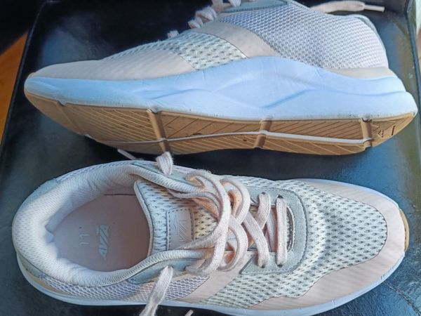 trainer's - Main image