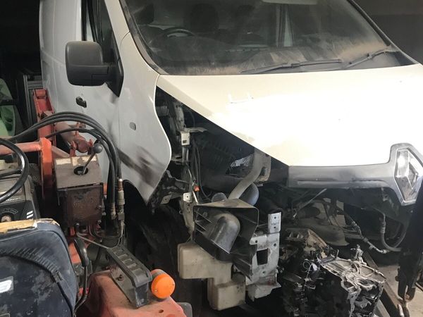 191 traffic van needs engine - Main image