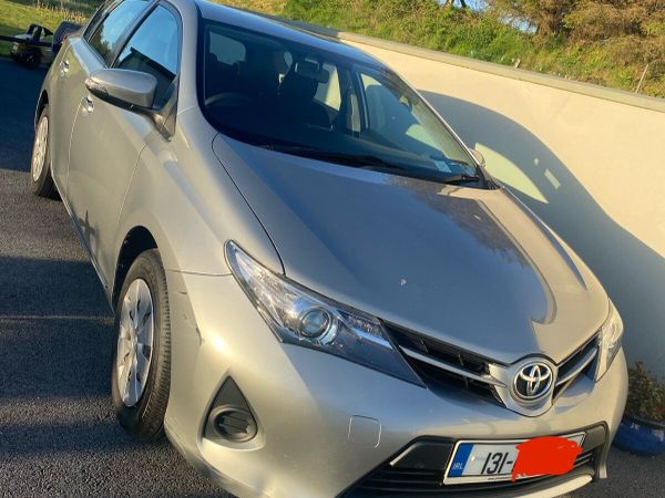 Toyota Auris 2013, 1.4 Diesel - Main image