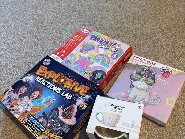 Toys - Main image