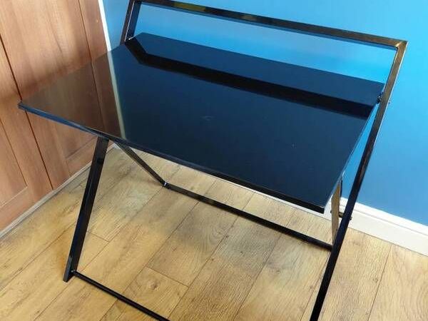 Sleek Modern Folding Table Excellent Condition - Main image