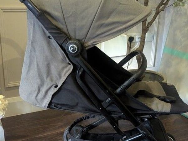 cybex breezy stroller, foot muff, cup holder and rain cover - Main image