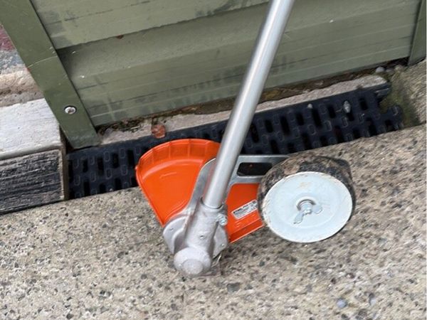 Sthil edger for kombi - Main image