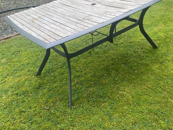 Garden table - Main image