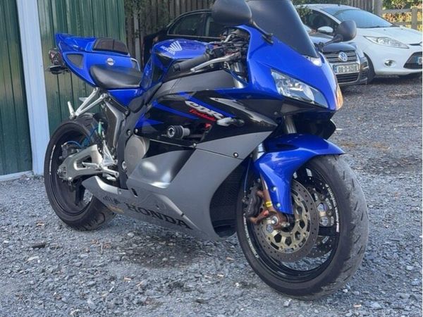 2005 Honda Fireblade RR - Main image