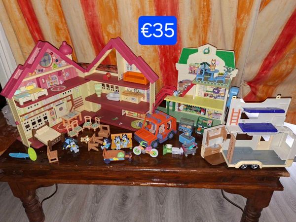 Toys - Main image