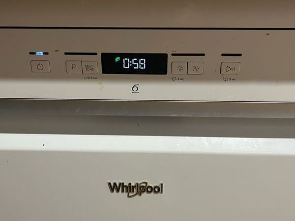 Whirlpool dishwasher - Main image