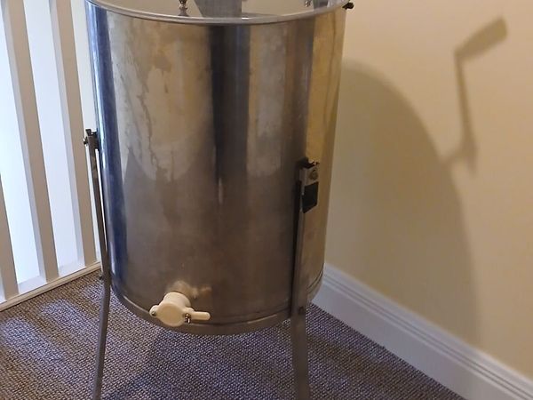 Honey Extraxtor - Main image