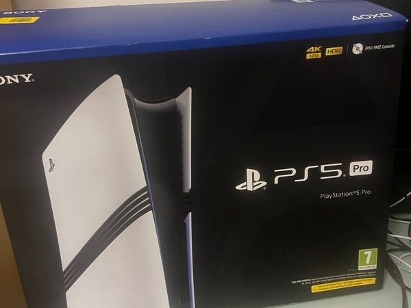 Playstation 5 Pro with disk drive - Main image