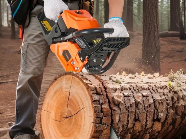 New 62 cc petrol mix  Chainsaw, 20 inch NEW - Main image