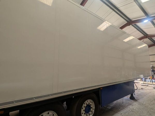 Boat polishing - Main image