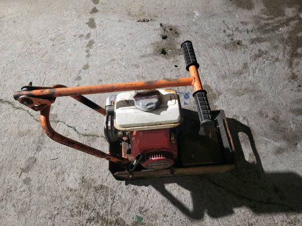 Honda Bell wacker plate nice size - Main image