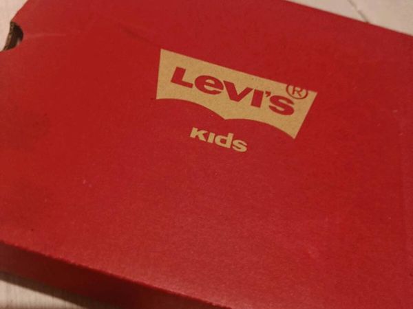 Levis kids runners size 5.5 brand new - Main image
