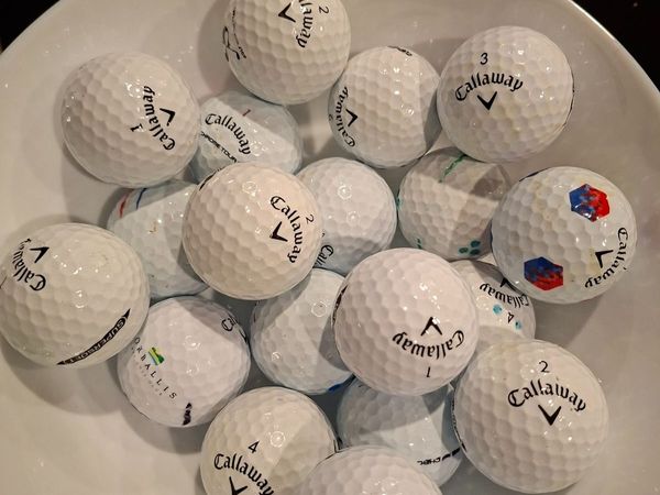 Lots of Golf balls - Main image