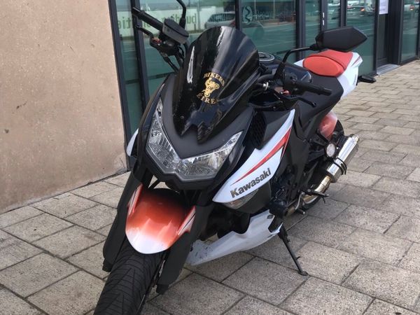 Kawaski Z1000 special edition - Main image