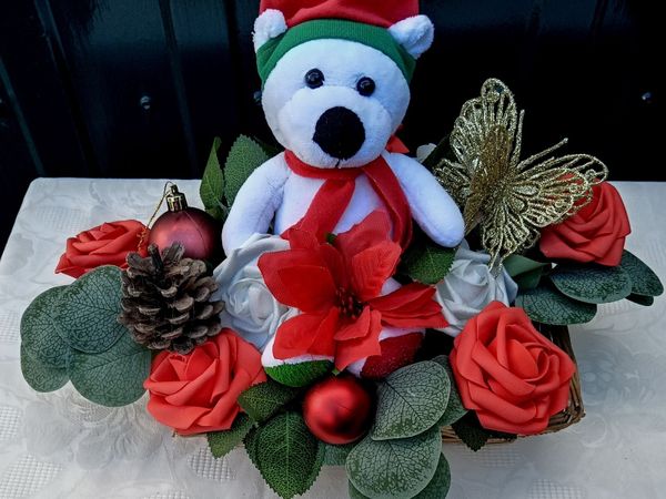 Polar Bear Christmas Arrangement. - Main image