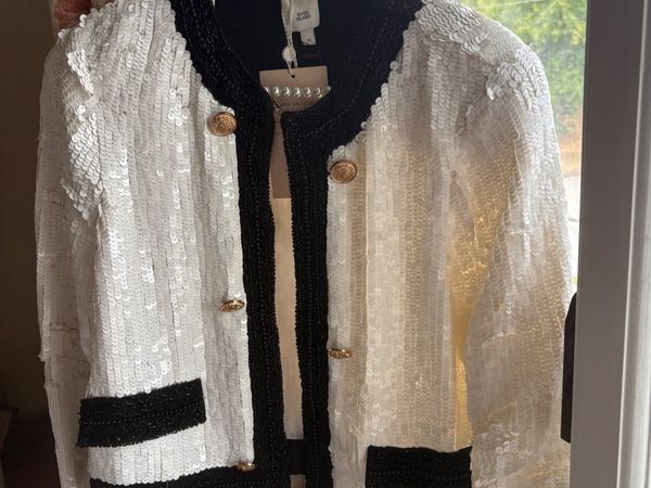 Ladies clothes - Main image