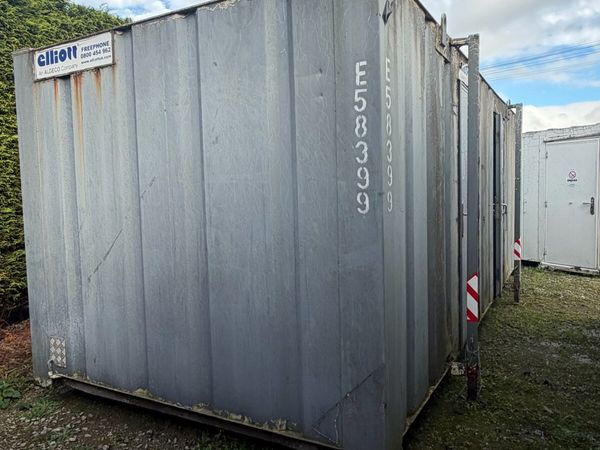 Toilet block - Main image