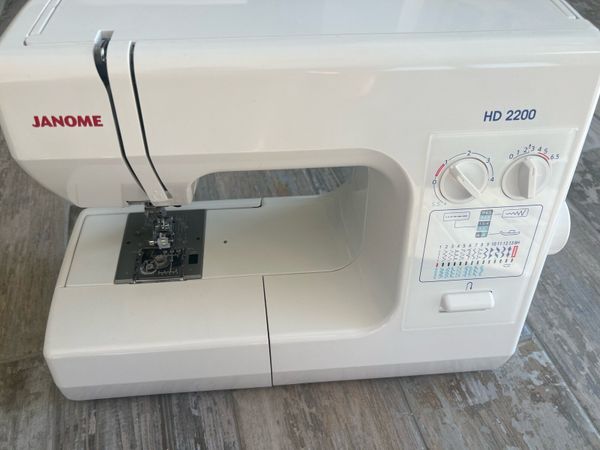 Janome HD2200 Sewing - Main image