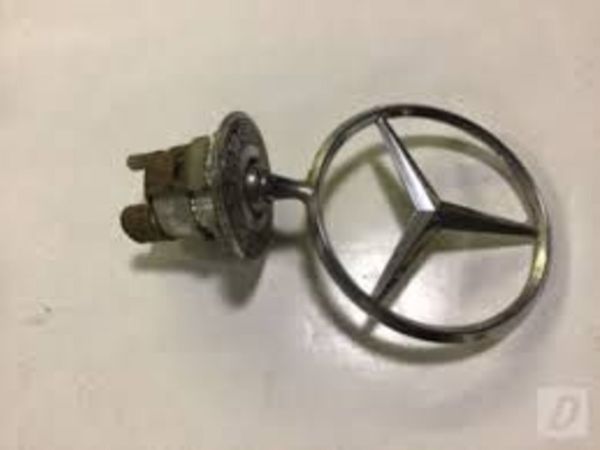 Mercedes Merc Car Benz Bonnet Hood Star Emblem - Main image