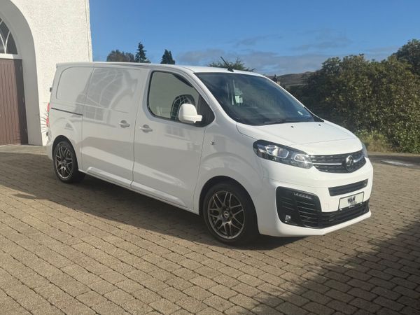 2019 (192Reg) Vauxhall Vivaro Sportive 120bhpq - Main image