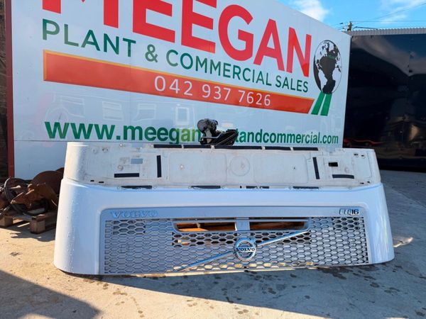 Volvo FH16 front grille bonnet assembly  695 + VAT - Main image