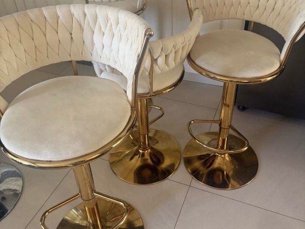 4 kitchen bar stools - Main image